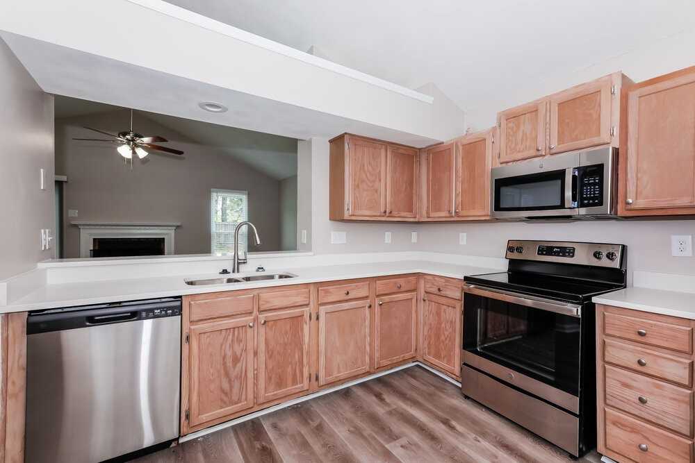 4204 Compton Ct - Photo 7 of 16