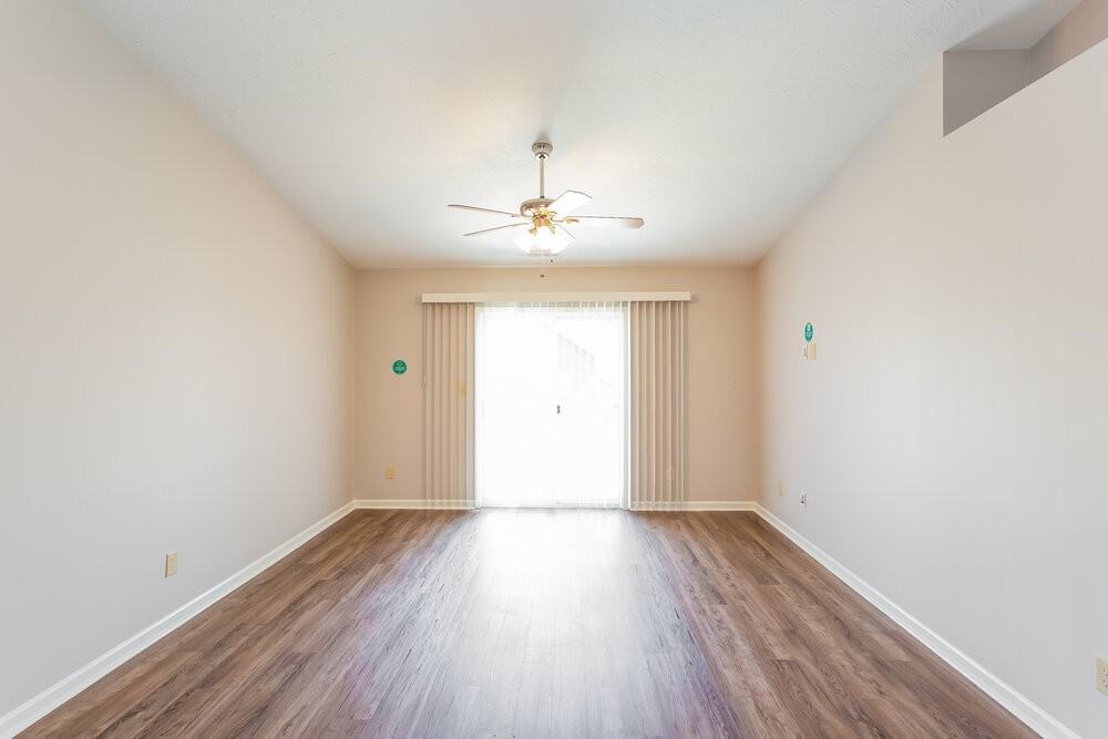 11550 Ross Common Dr - Photo 4 of 16