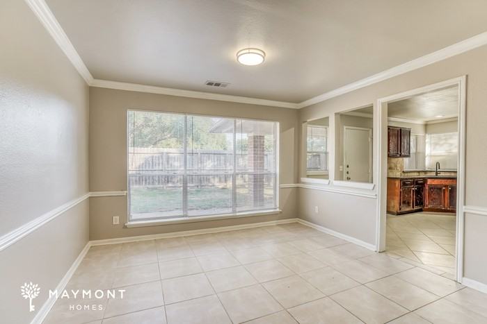 3010 Fort Stockton Dr - Photo 5 of 13