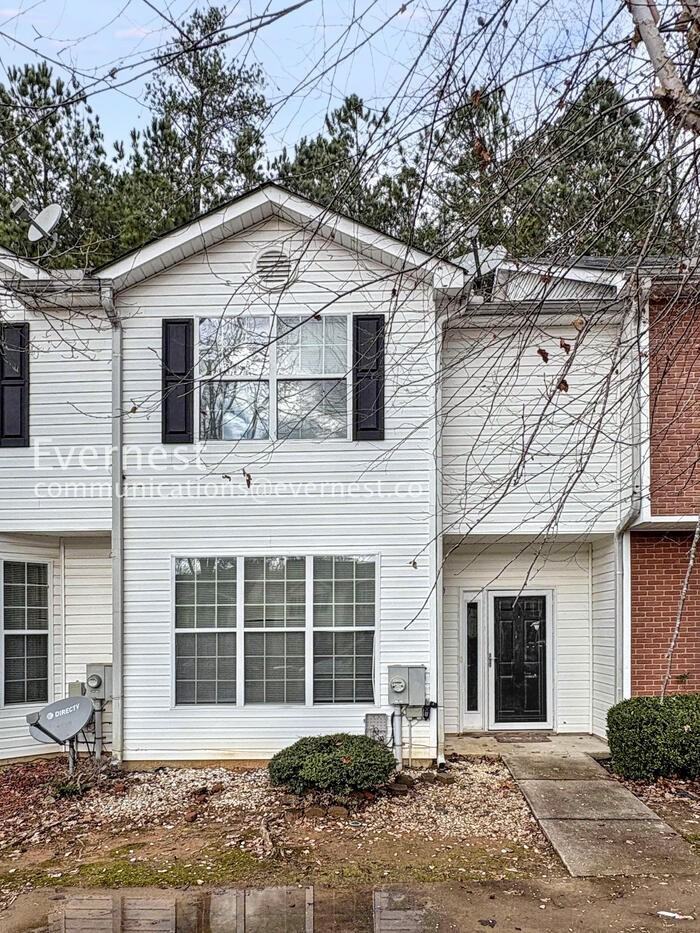 7688 Creekside Ln - Photo 2 of 47