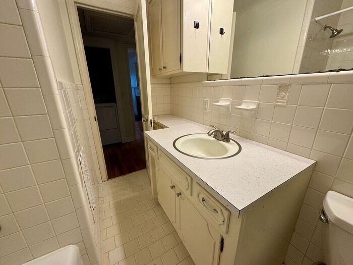 2733 Thornton Circle Southwest - Photo 5 of 14