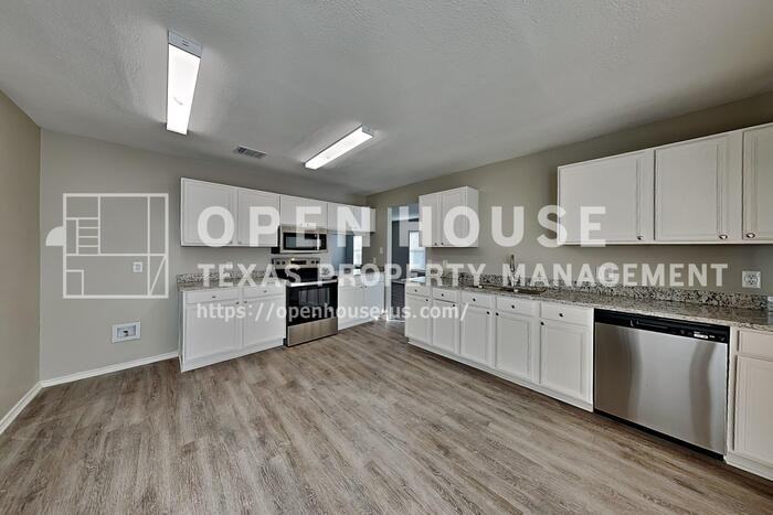 4224 Birch Creek Road - Photo 7 of 20