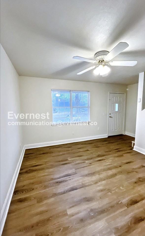 1313 E 31st St #A - Photo 5 of 26