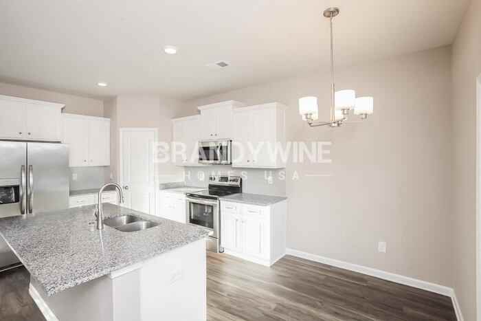 407 Stonyhurst Dr - Photo 7 of 32