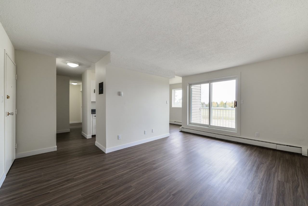 Riverview Plaza - Photo 5 of 16