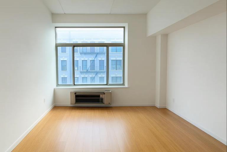 1952 1st Avenue #609 - Photo 3 of 9