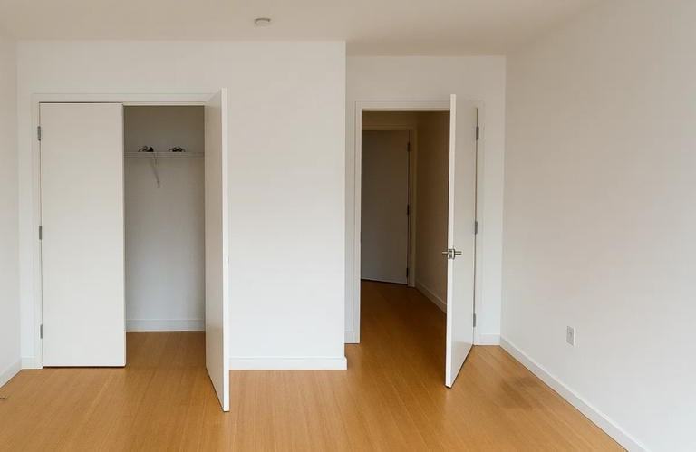 1952 1st Avenue #609 - Photo 6 of 9