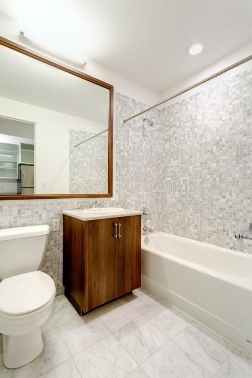 Wall Street #20D - Photo 3 of 6