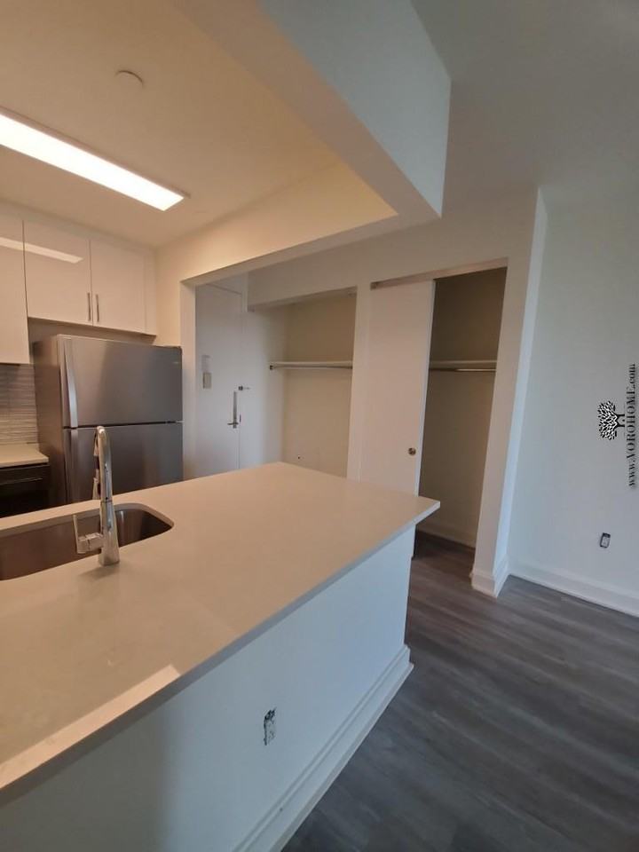 Hanover Square #4S - Photo 7 of 12