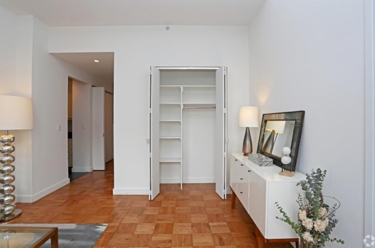 Exchange Place #4004 - Photo 4 of 12