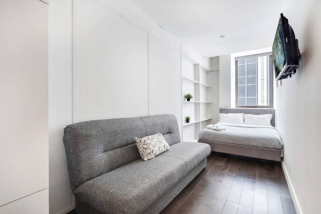 Wall Street #906 - Photo 2 of 9