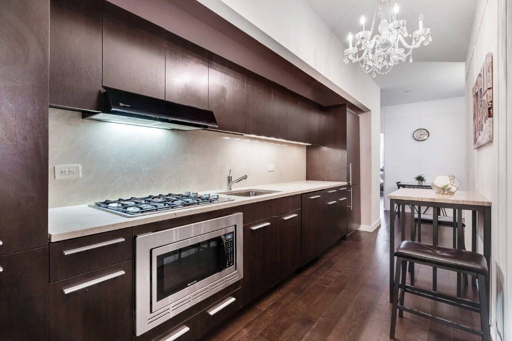 Wall Street #906 - Photo 4 of 9