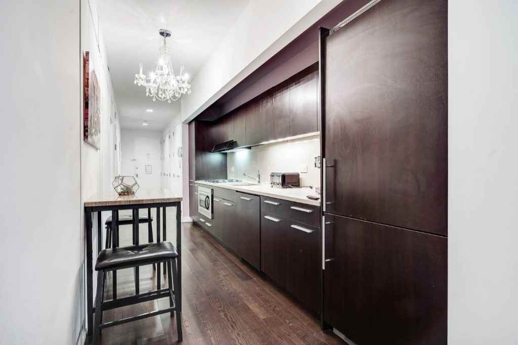 Wall Street #906 - Photo 5 of 9