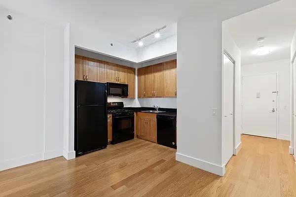 Wall Street #909 - Photo 3 of 5