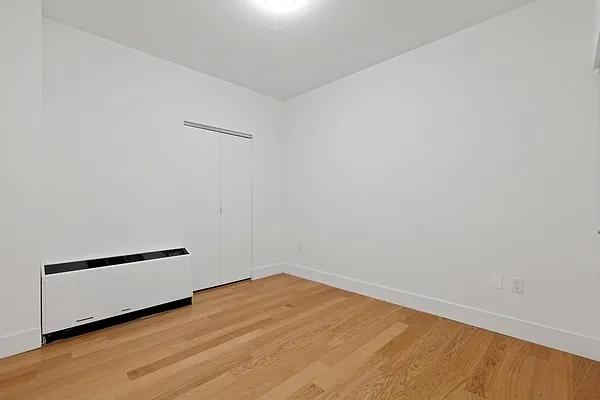 Wall Street #909 - Photo 5 of 5