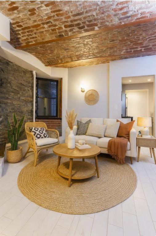 East 18th Street #F5 - Photo 6 of 6