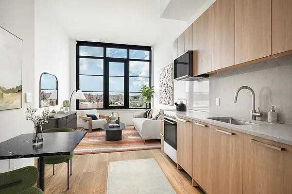 East 44th Street #1103 - Photo 3 of 20