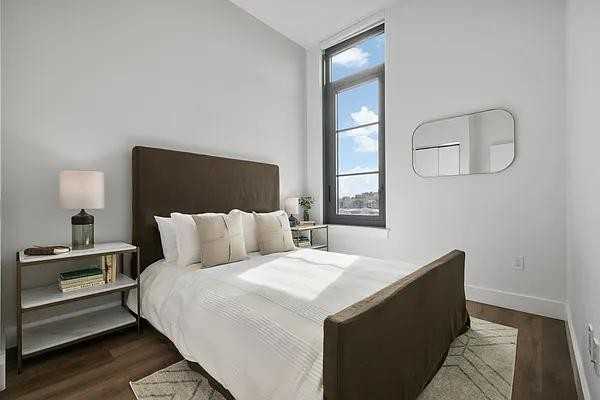 East 44th Street #1012 - Photo 6 of 10