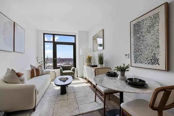 East 44th Street #526 - Photo 4 of 13