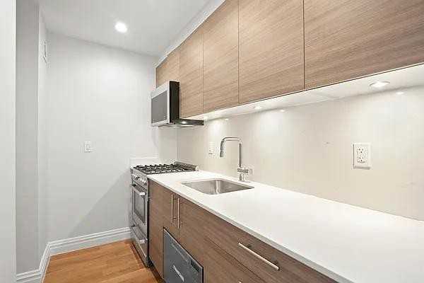 West 15th Street #2N - Photo 3 of 17