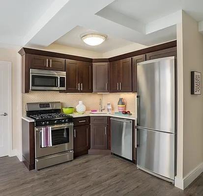 East 91st Street #1702 - Photo 7 of 8