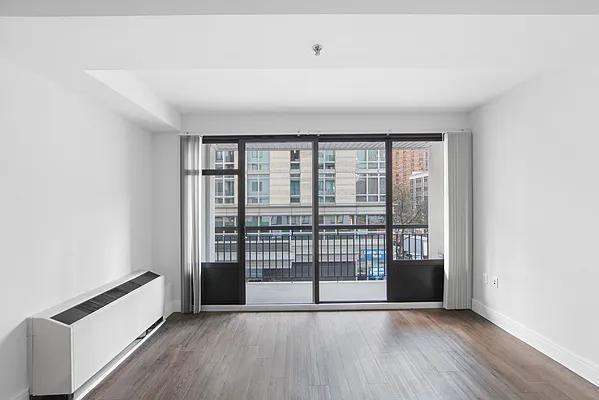 East 91st Street #903 - Photo 3 of 8