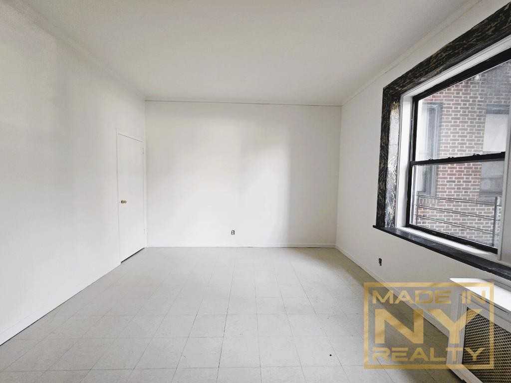 36 East 168th Street #M4 - Photo 2 of 3