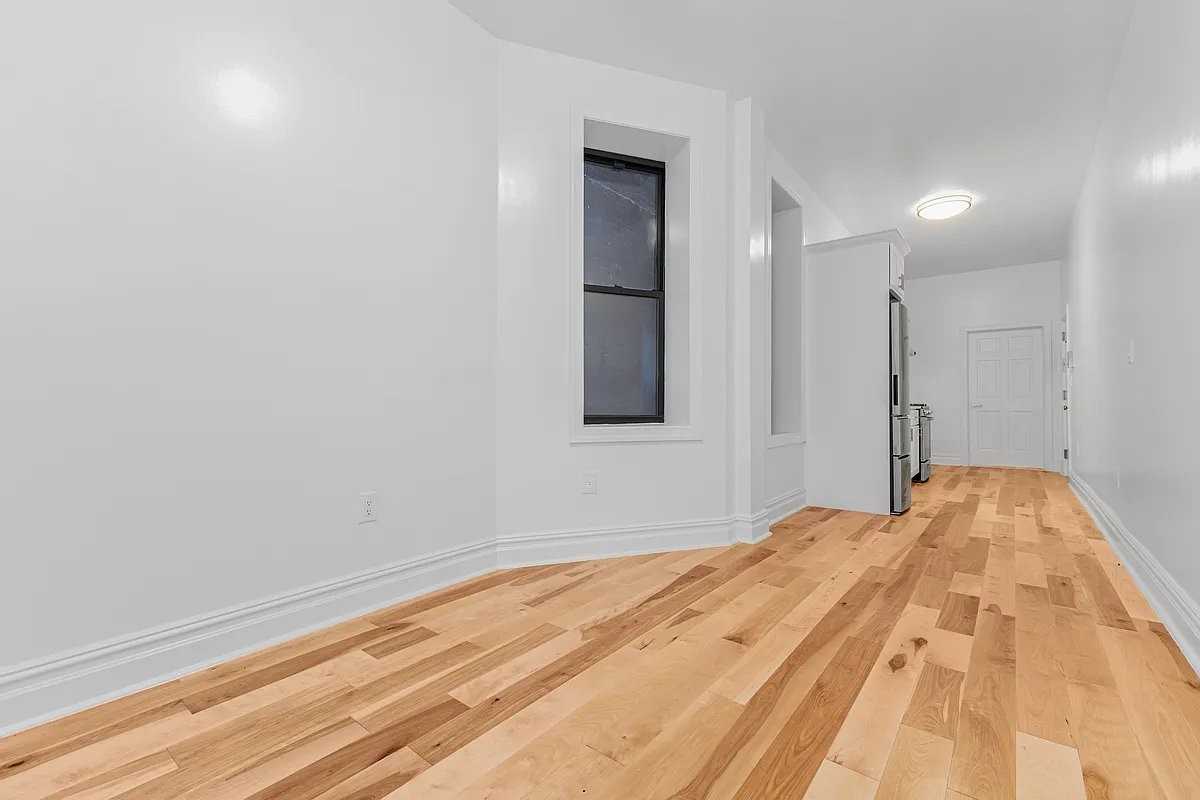 331 West 16th Street #2 - Photo 4 of 6