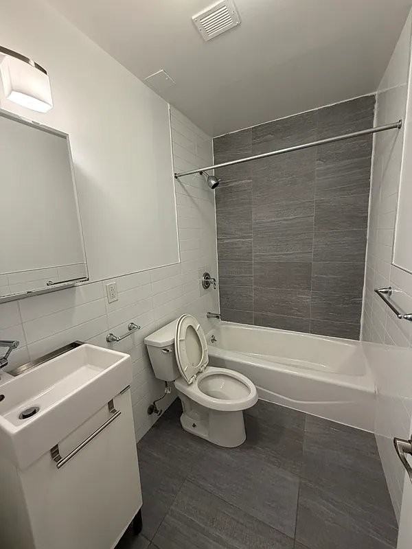 639 10th Ave #3A - Photo 5 of 5