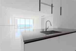 Biscayne Blvd Way & SE 2nd Ave - Photo 1 of 1