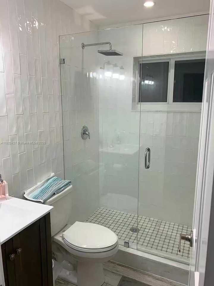 600 Northeast 7th Avenue - Photo 6 of 6