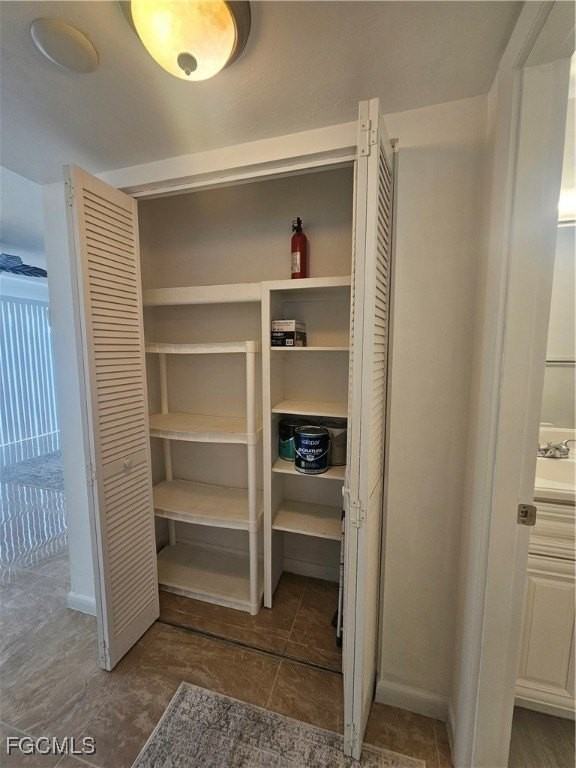 702 Joel Boulevard - Photo 5 of 22