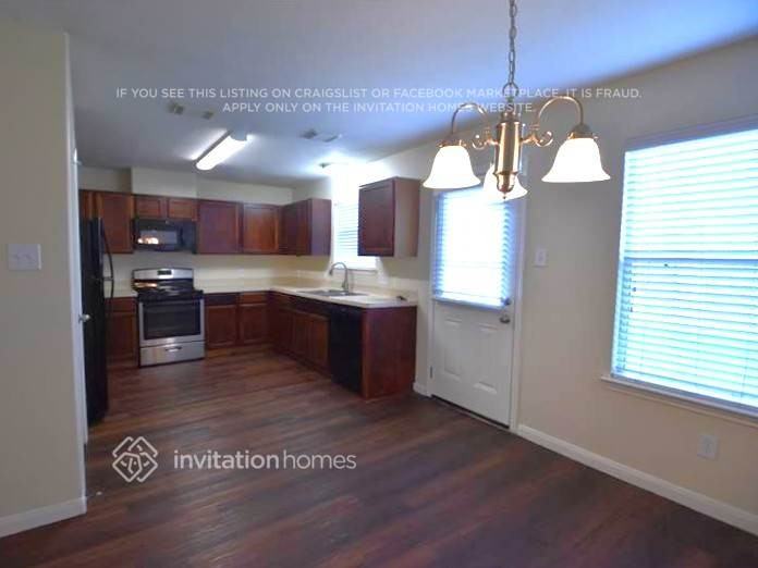 1015 Red Crest Springs Court - Photo 6 of 14