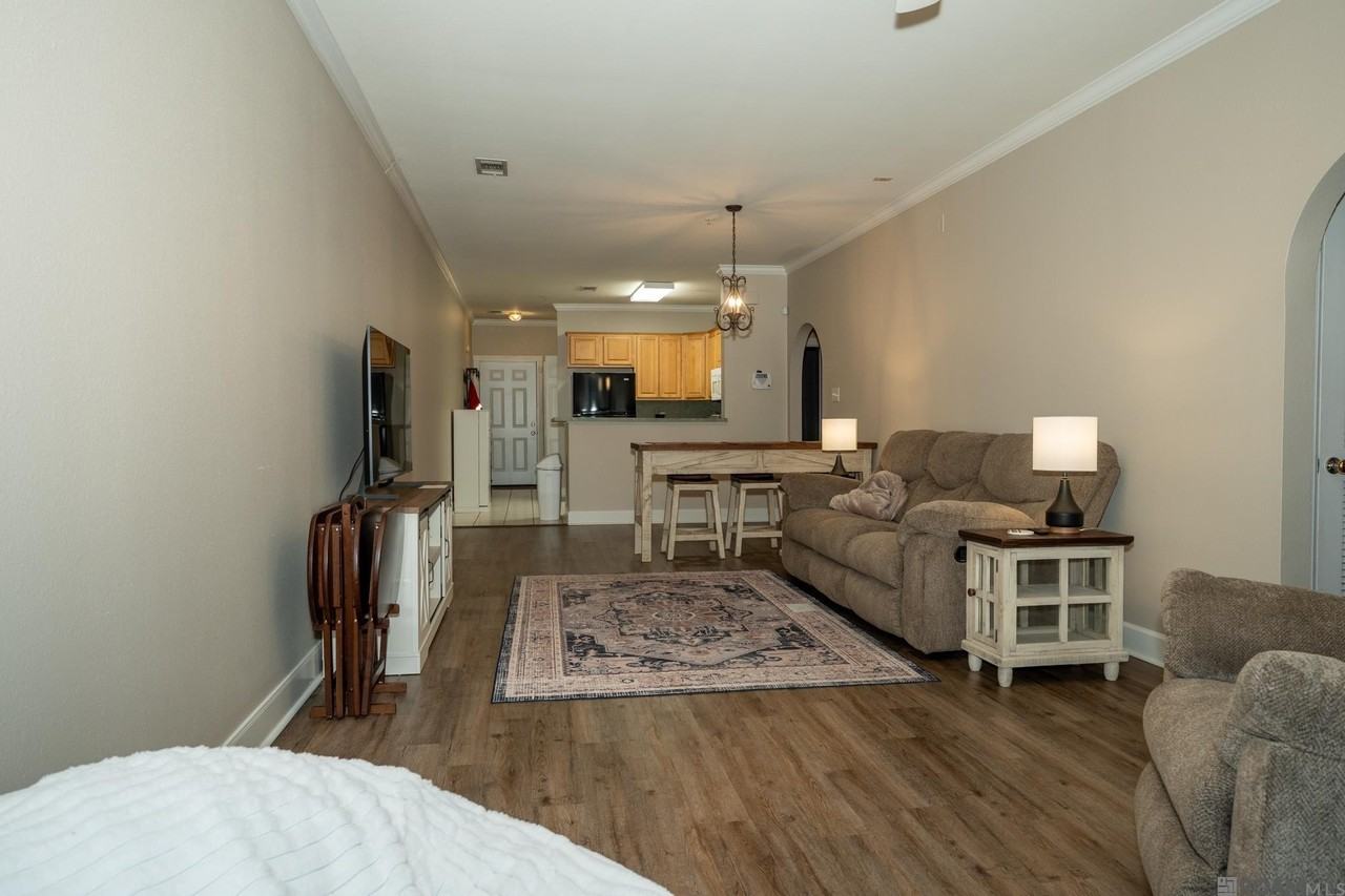 12389 River Highlands Dr - Photo 5 of 23