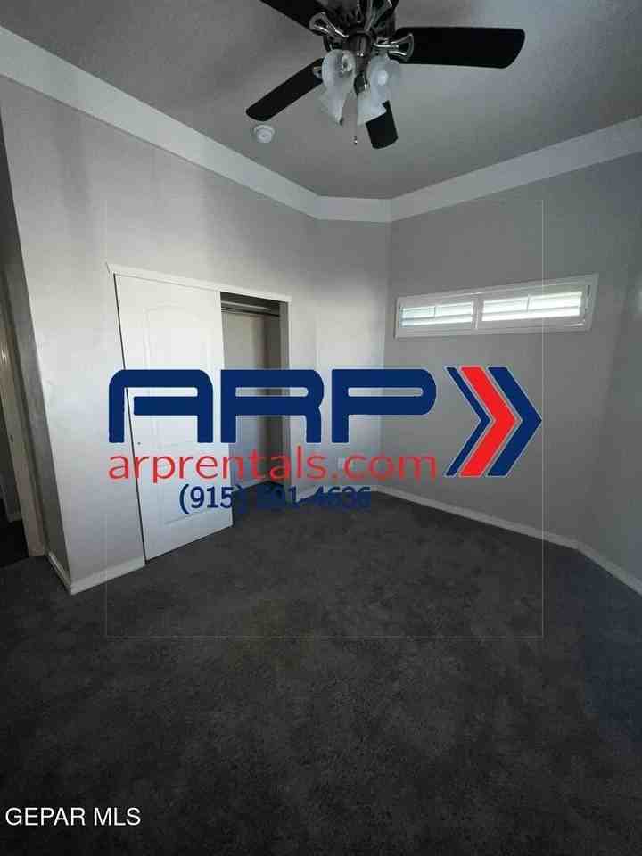 3720 Loma Jacinto Drive - Photo 5 of 25