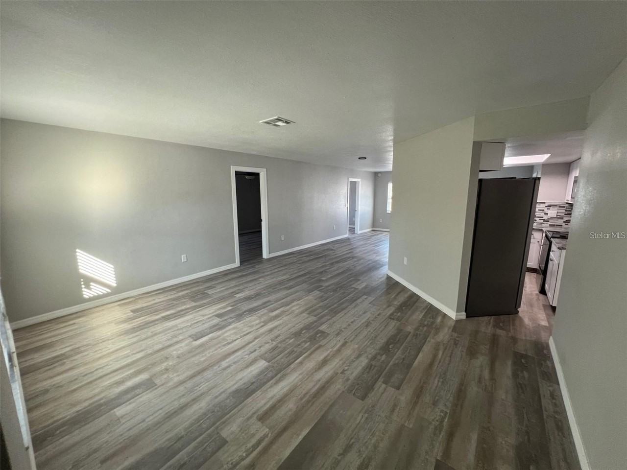 6498 Amory Street - Photo 4 of 17