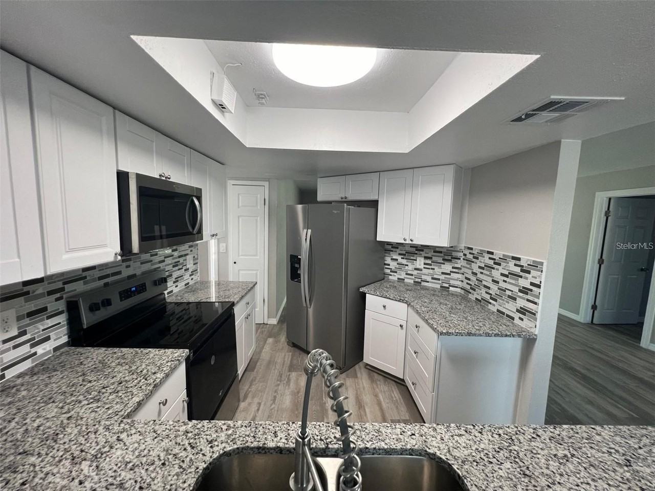 6498 Amory Street - Photo 5 of 17