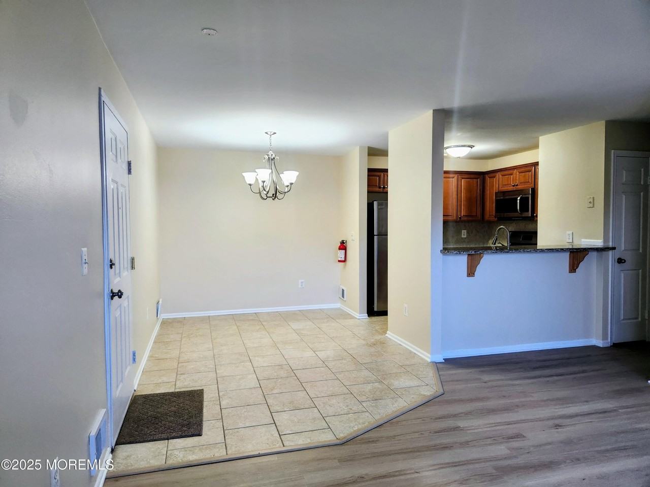 9 Hackamore Court - Photo 3 of 27