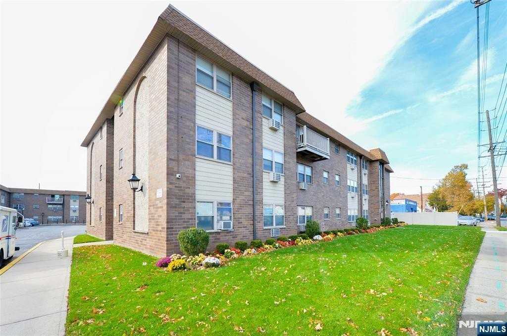 199 Bergen Tpke Apt 3j - Photo 2 of 21