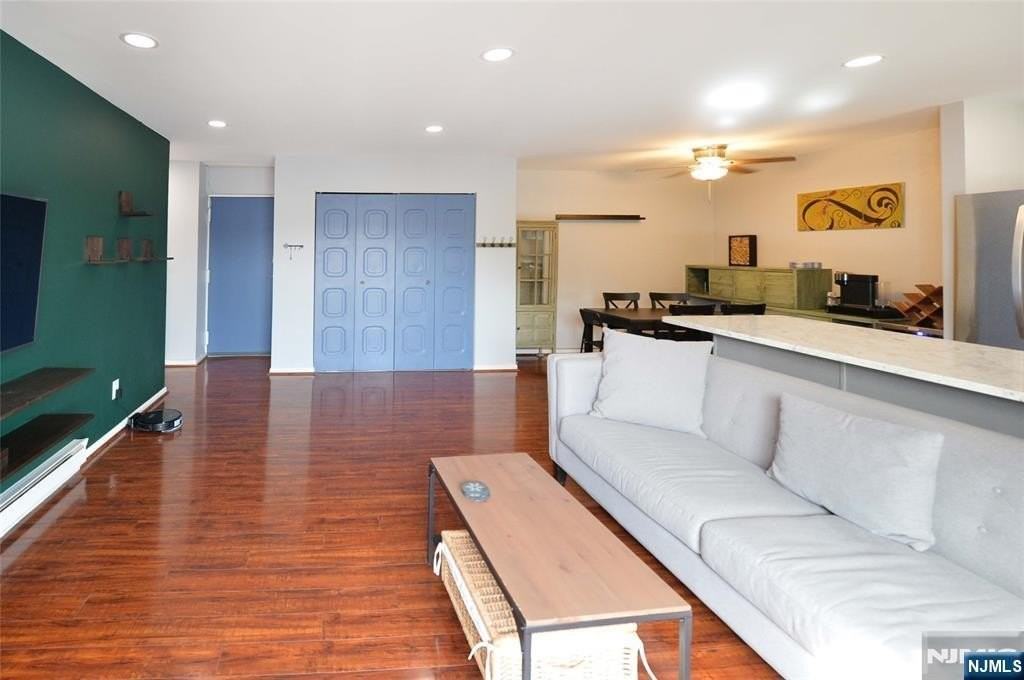 199 Bergen Tpke Apt 3j - Photo 6 of 21