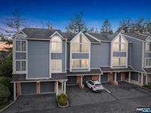 208 Cambridge Dr - Photo 1 of 1