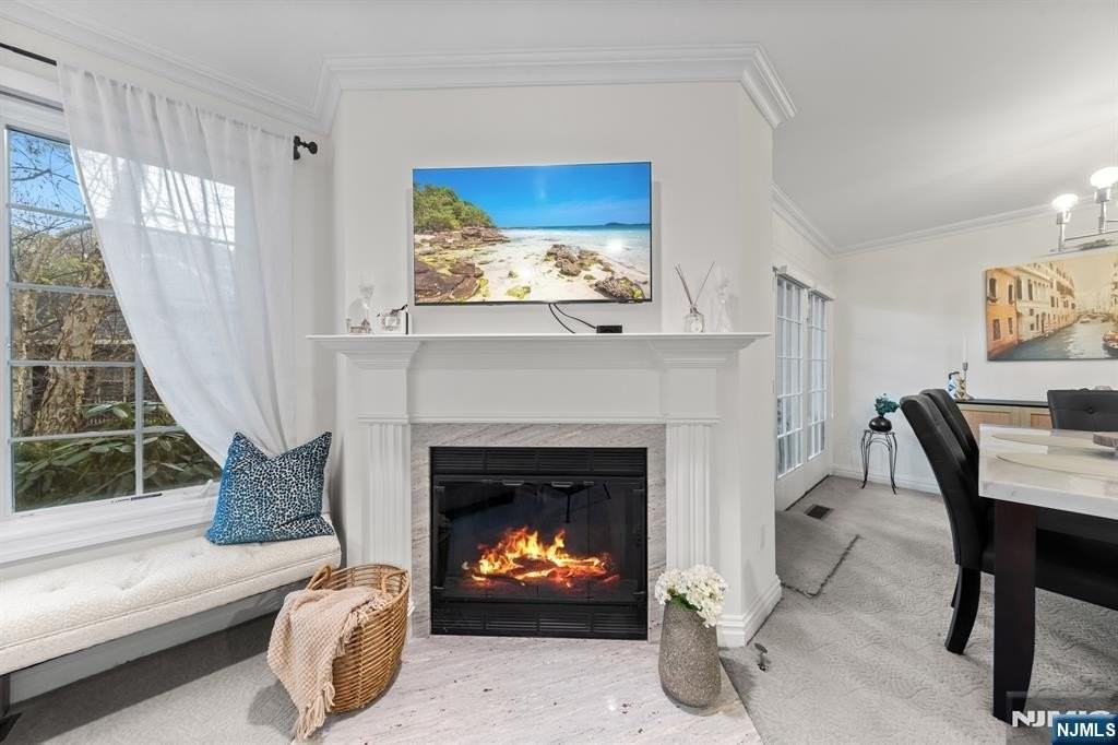 208 Cambridge Dr - Photo 6 of 36