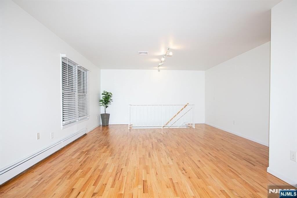 2052 Hoefley's Lane - Photo 7 of 24