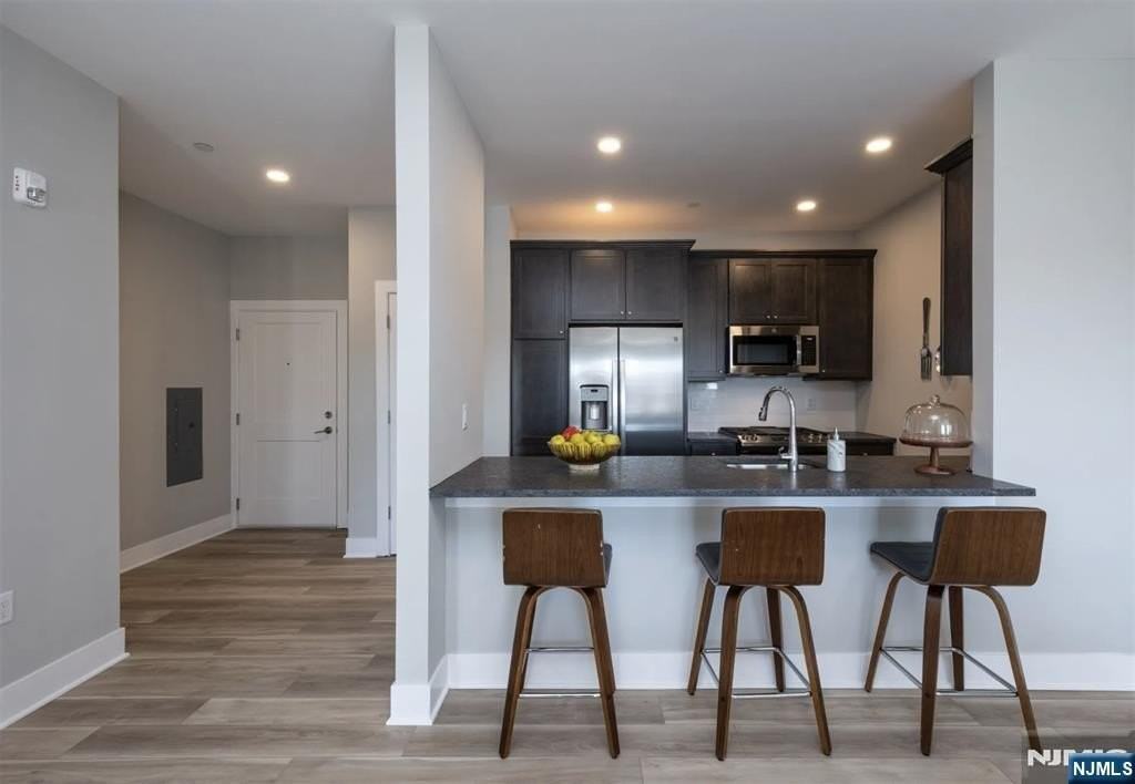 455 Livingston Street - Photo 3 of 6