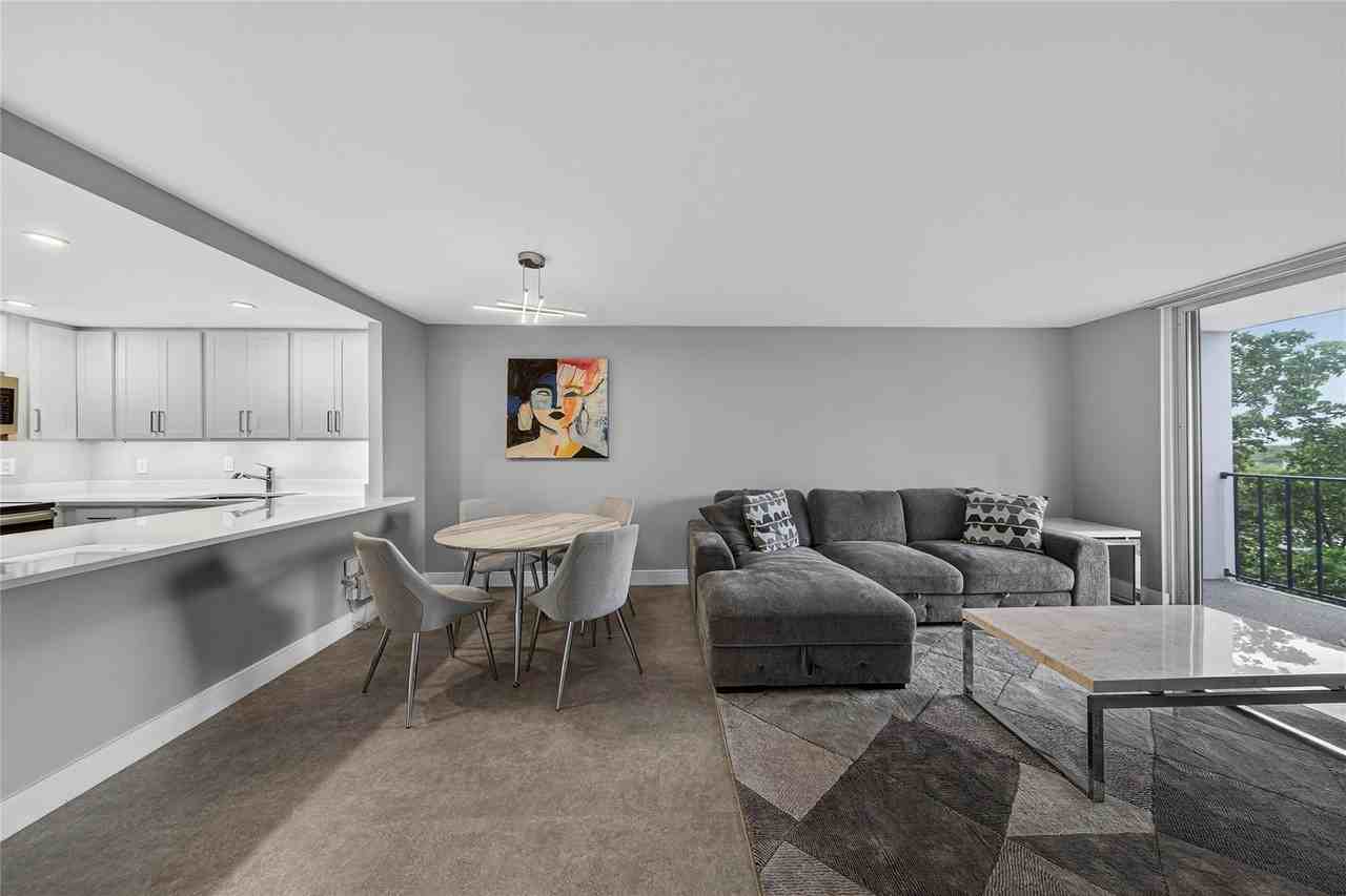 1800 North Andrews Avenue - Photo 7 of 9