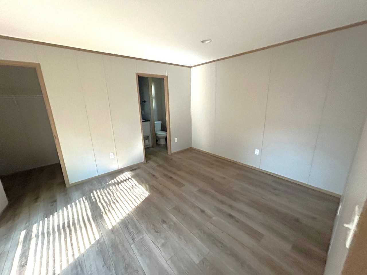 6621 W Ridge Rd #17 - Photo 7 of 11