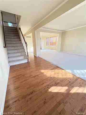 5965 Rolling Ridge Dr - Photo 5 of 48