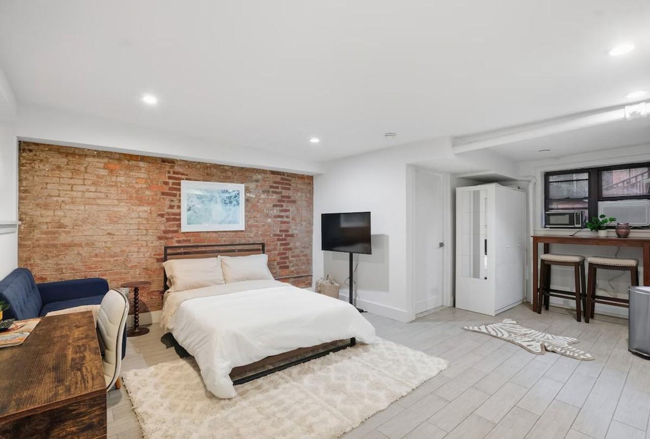 131 Avenue C #1358384P - Photo 2 of 9