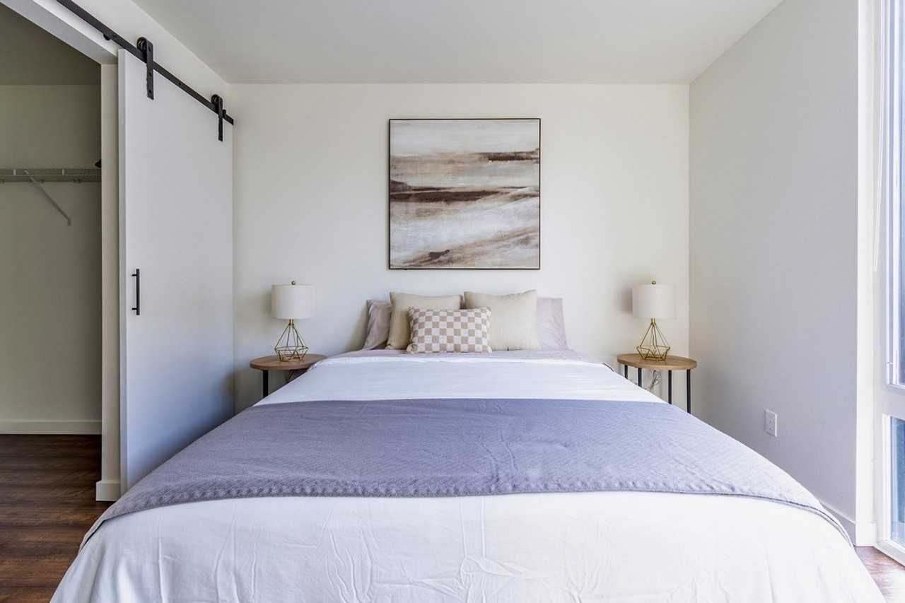 2407 E Union St #1364266P - Photo 3 of 29