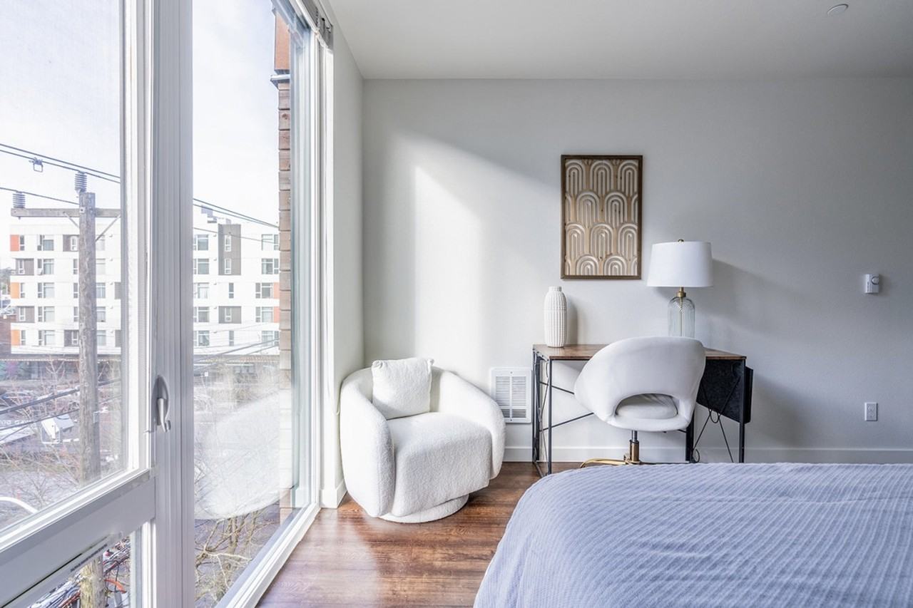 2407 E Union St #1364266P - Photo 4 of 29